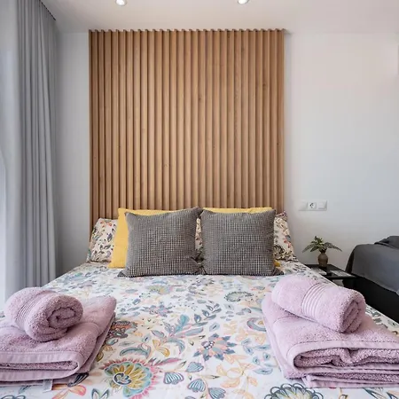 Διαμέρισμα Front